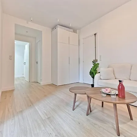 Au Centre De - Musee Grevin Apartman *