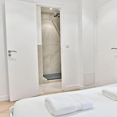 Au Centre De - Musee Grevin Apartman *