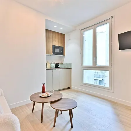 Apartman Au Centre De - Musee Grevin Párizs