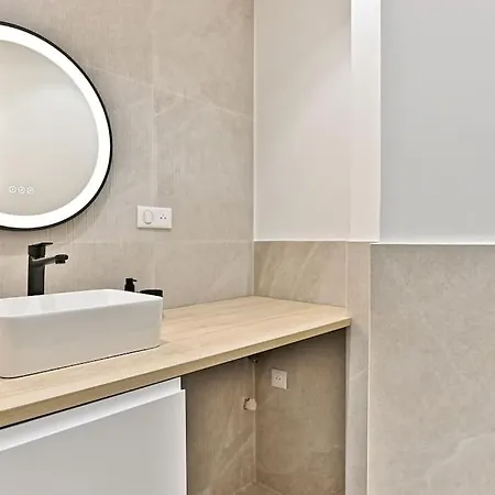 Au Centre De - Musee Grevin Lägenhet *